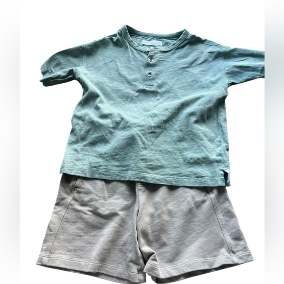 Zara Kids - Casual Green Henley Shirt and Neutral color Shorts Set - Picture 4 of 7
